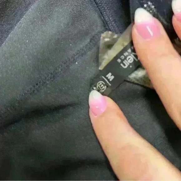 Calvin Klein Women’s Performance Leggings Black & Green Size Medium - Picture 3 of 3